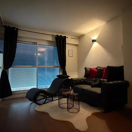 Feather - Voyage, Love, Sexx Troyes